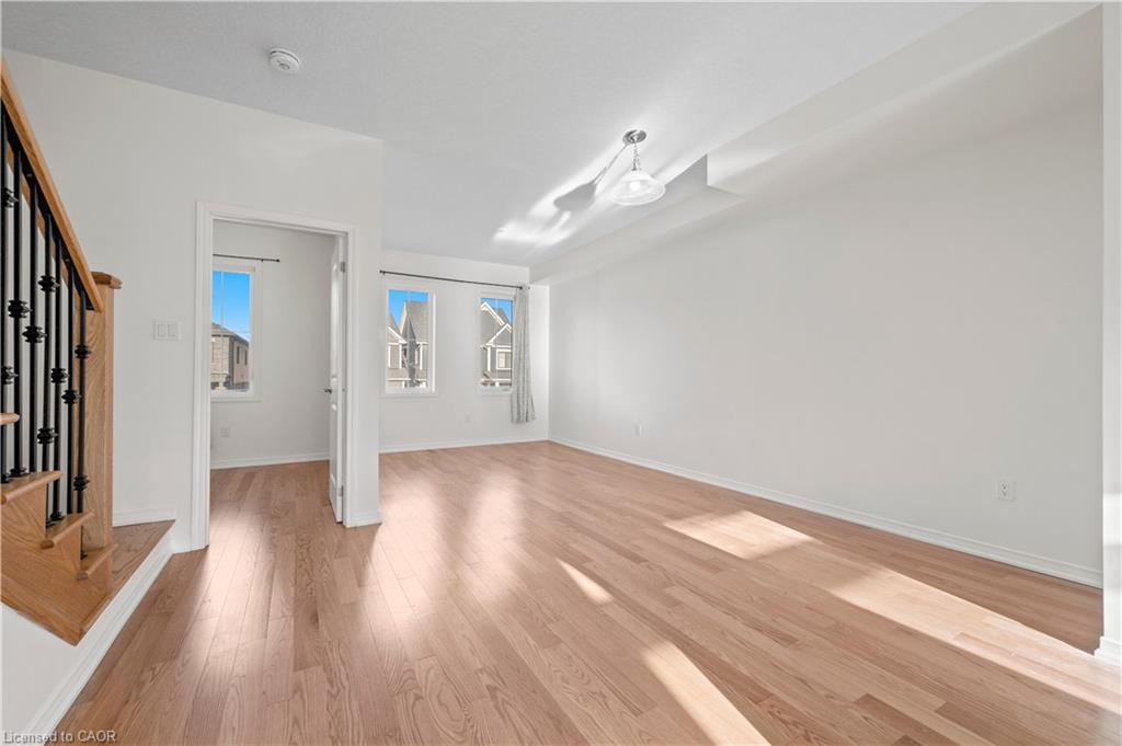 81 Holder Drive, Brantford, ON - Indoor Photo Showing Other Room