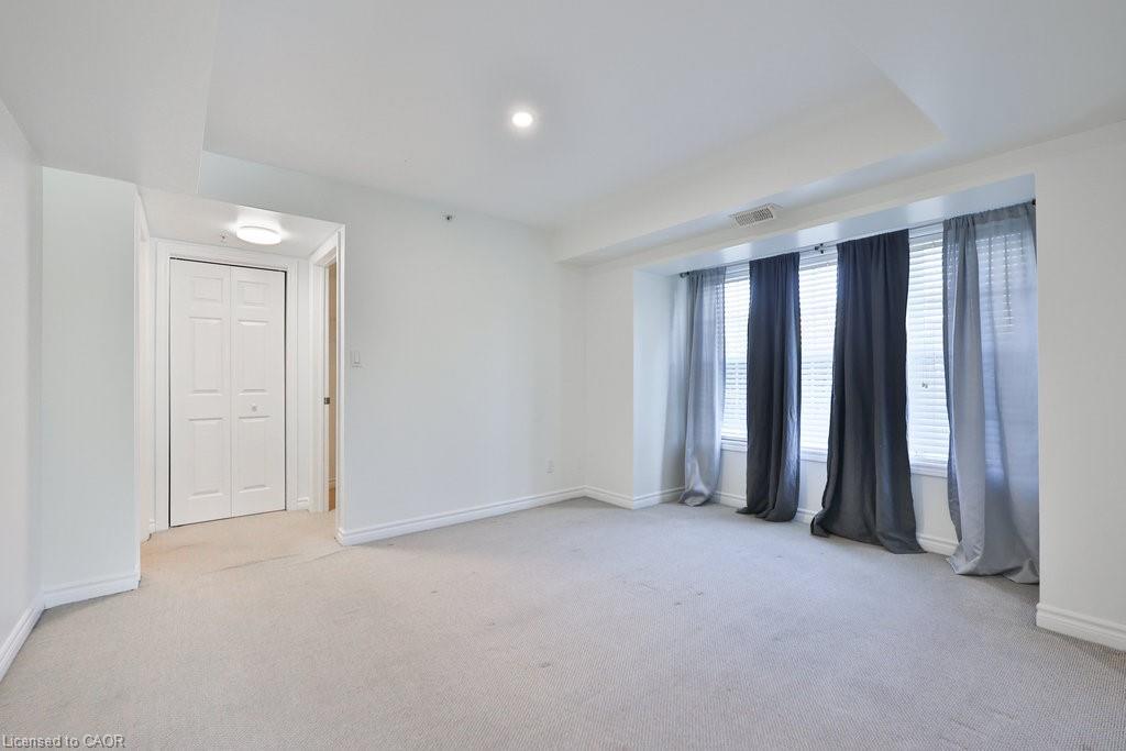 113-2035 Appleby Line, Burlington, ON - Indoor