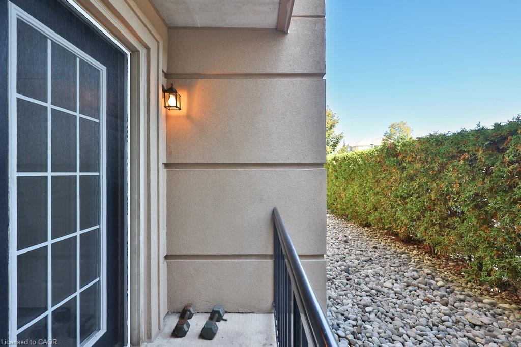 113-2035 Appleby Line, Burlington, ON - Outdoor With Exterior