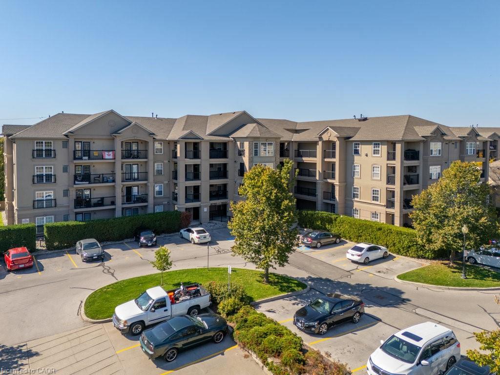 113-2035 Appleby Line, Burlington, ON - Outdoor With Facade