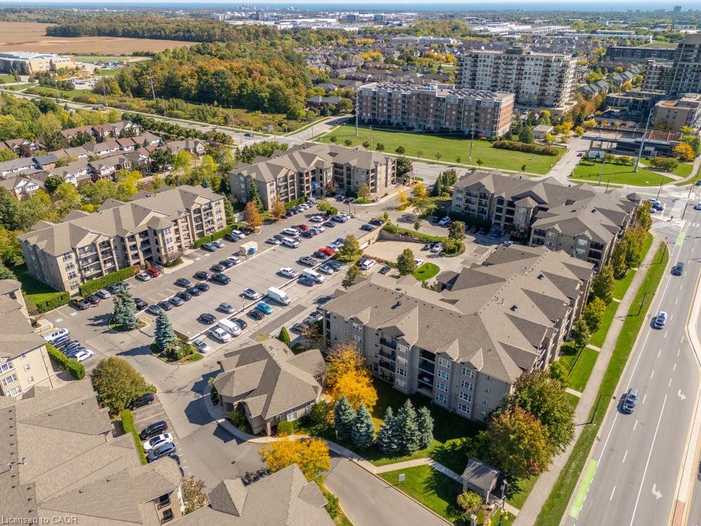 113-2035 Appleby Line, Burlington, ON - Outdoor With View