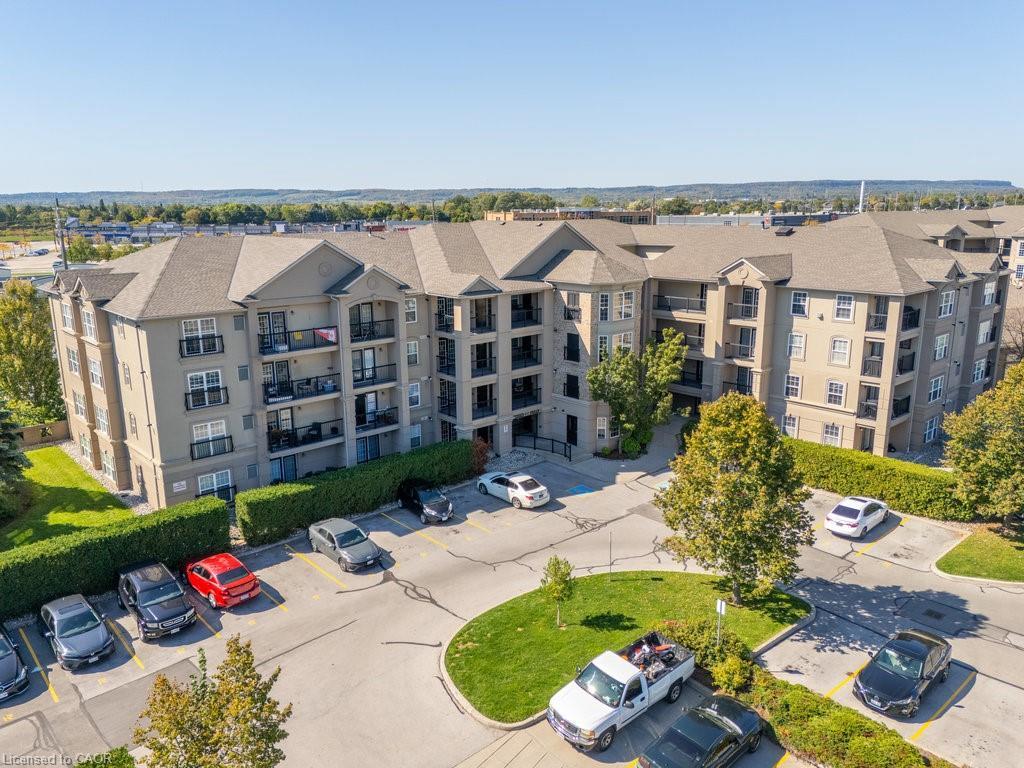 113-2035 Appleby Line, Burlington, ON - Outdoor With Facade
