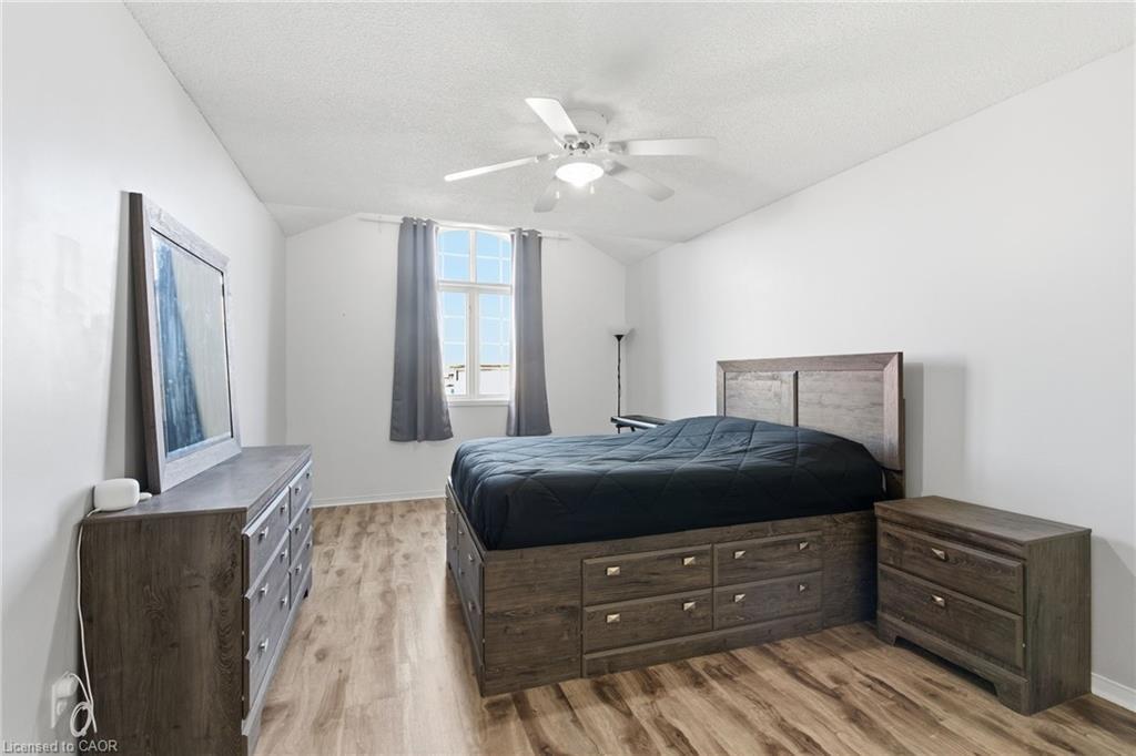 2 Racalmuto Street, Hamilton, ON - Indoor Photo Showing Bedroom