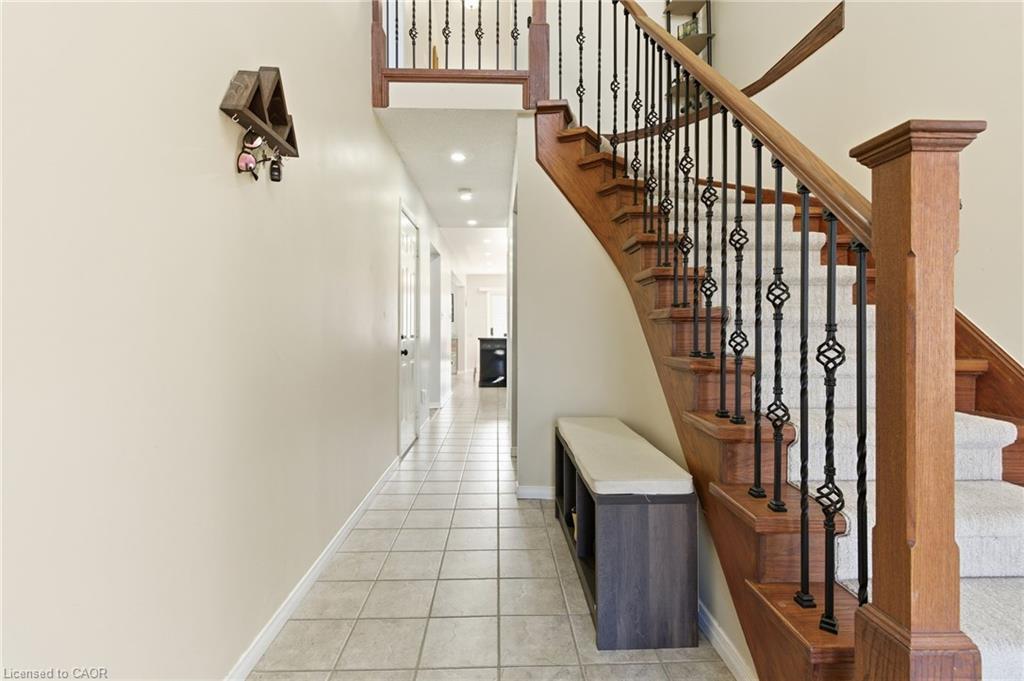 2 Racalmuto Street, Hamilton, ON - Indoor Photo Showing Other Room