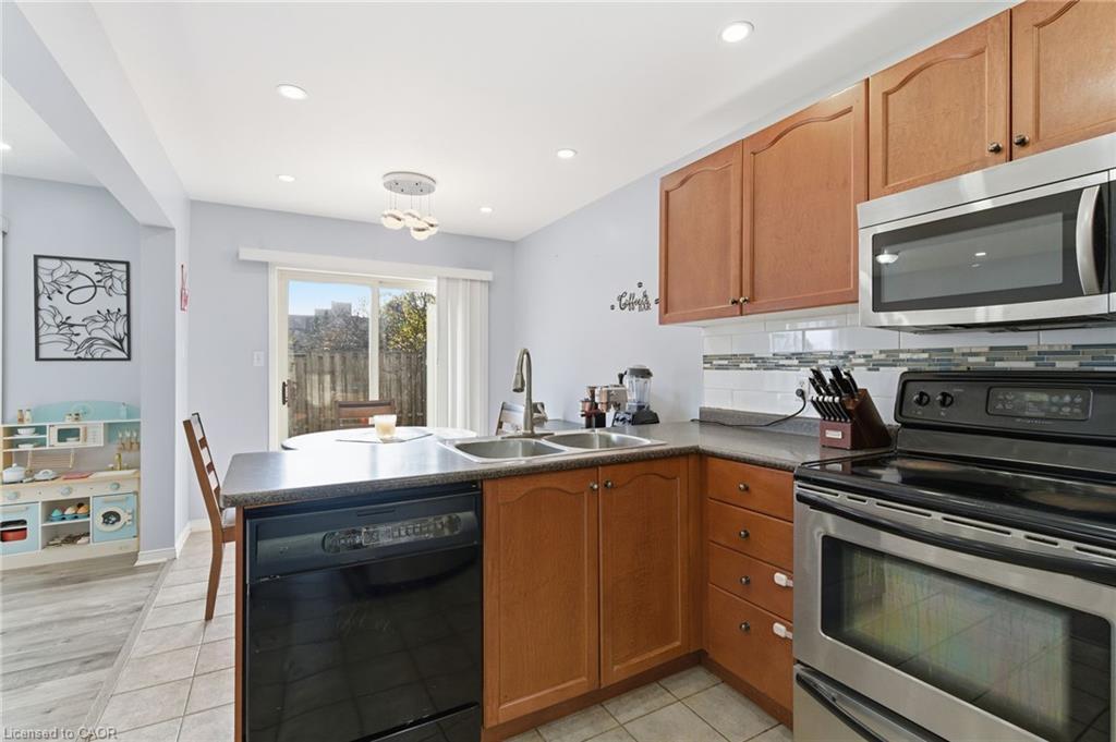 2 Racalmuto Street, Hamilton, ON - Indoor Photo Showing Kitchen With Double Sink