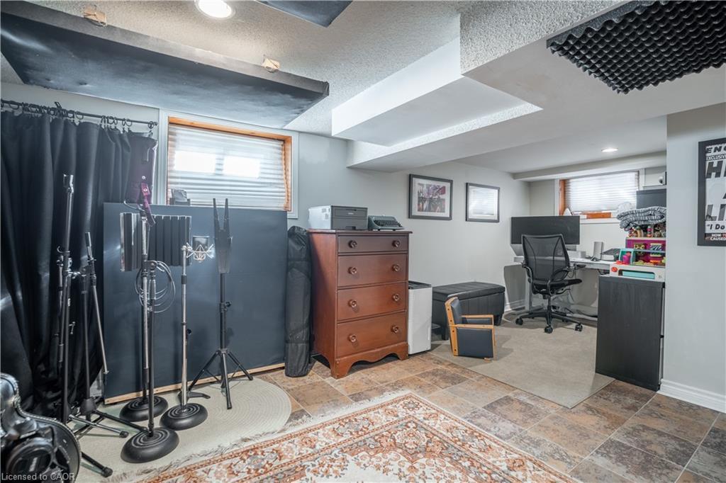 73 Kenilworth Avenue S, Hamilton, ON - Indoor