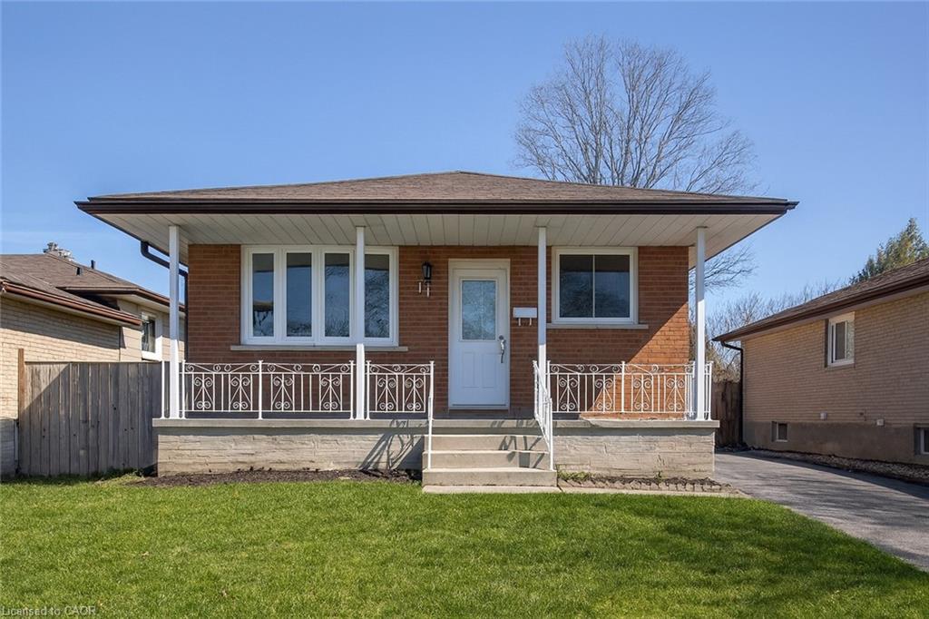 Upper-14 Grenadier Road, Cambridge, ON - Outdoor With Deck Patio Veranda