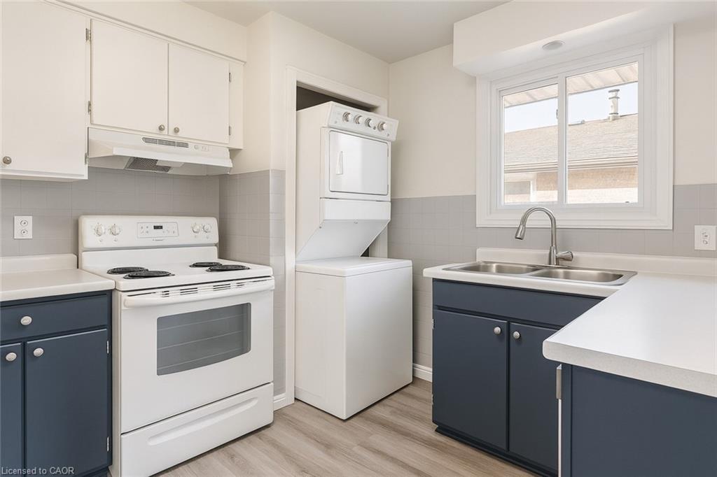 Upper-14 Grenadier Road, Cambridge, ON - Indoor