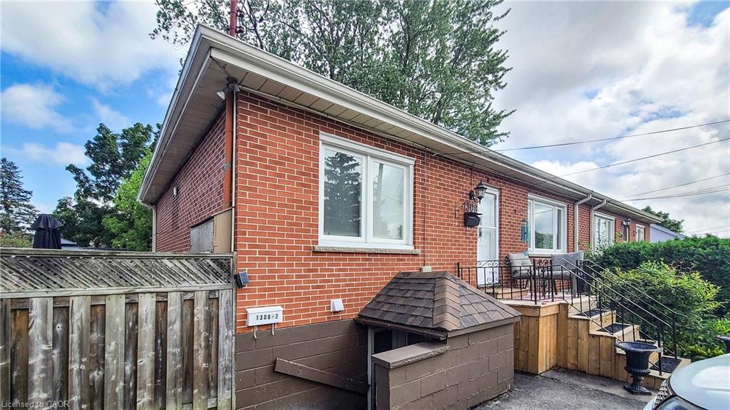1306-08 Leighland Road, Burlington, ON - Outdoor With Exterior
