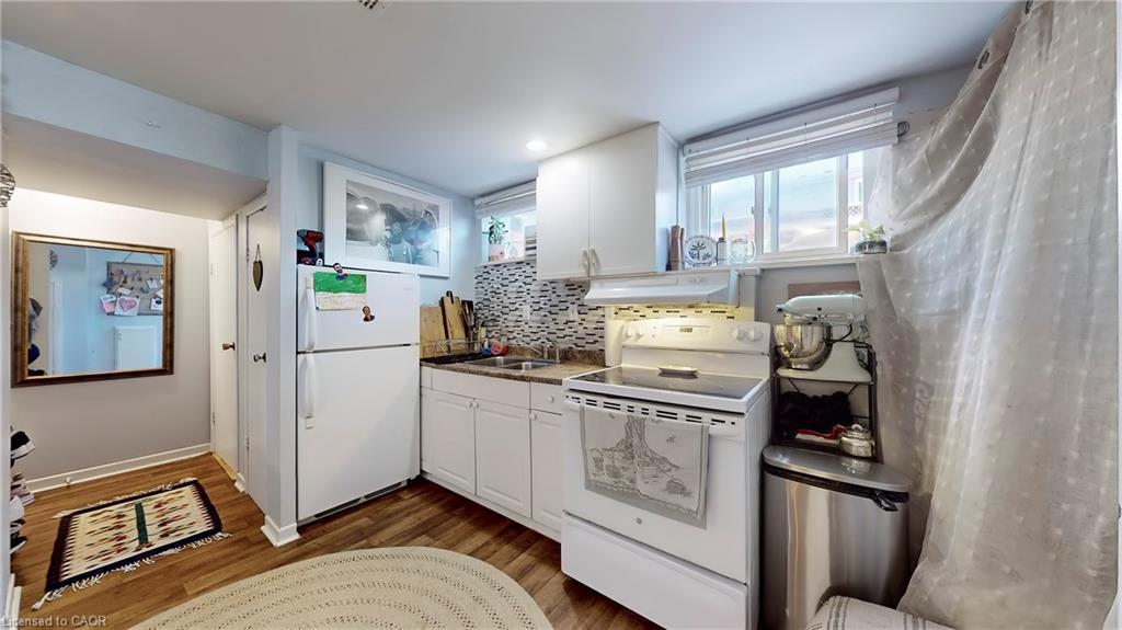 1306-08 Leighland Road, Burlington, ON - Indoor Photo Showing Kitchen With Double Sink