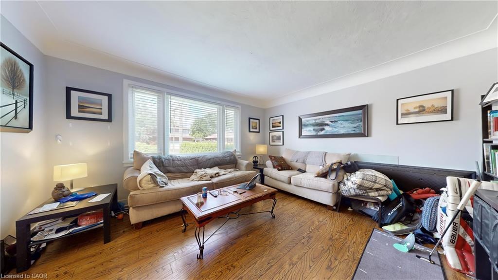 1306-08 Leighland Road, Burlington, ON - Indoor Photo Showing Living Room