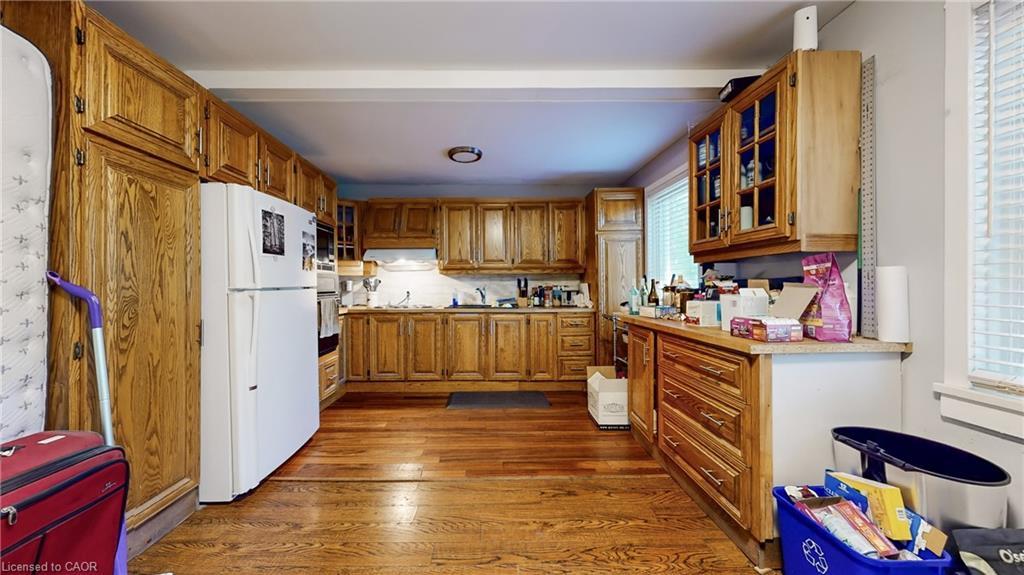 1306-08 Leighland Road, Burlington, ON - Indoor Photo Showing Kitchen