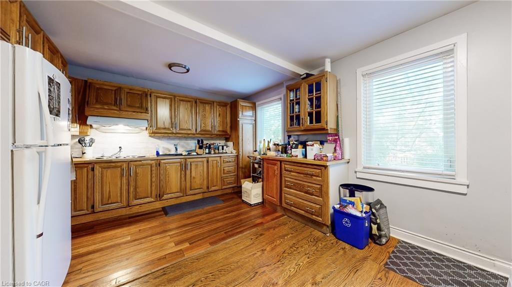 1306-08 Leighland Road, Burlington, ON - Indoor Photo Showing Kitchen