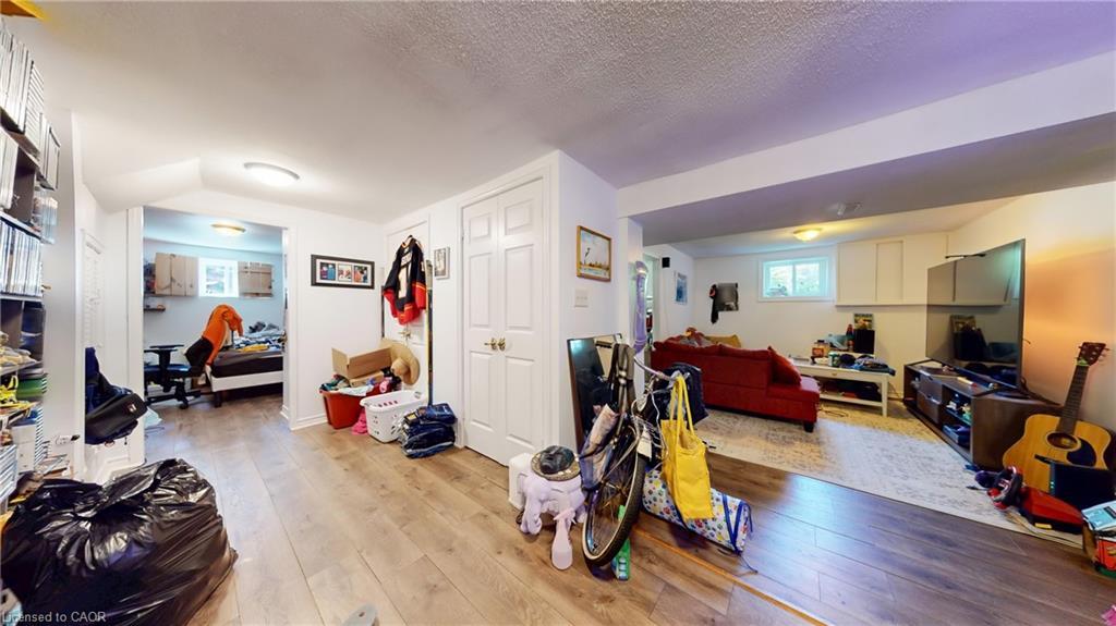 1306-08 Leighland Road, Burlington, ON - Indoor