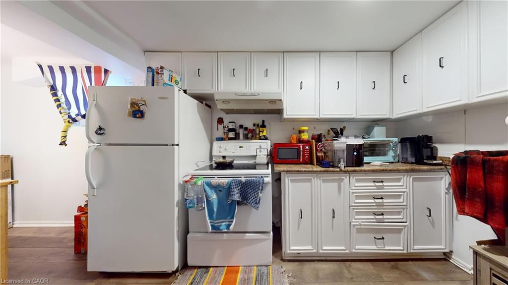 1306-08 Leighland Road, Burlington, ON - Indoor Photo Showing Kitchen