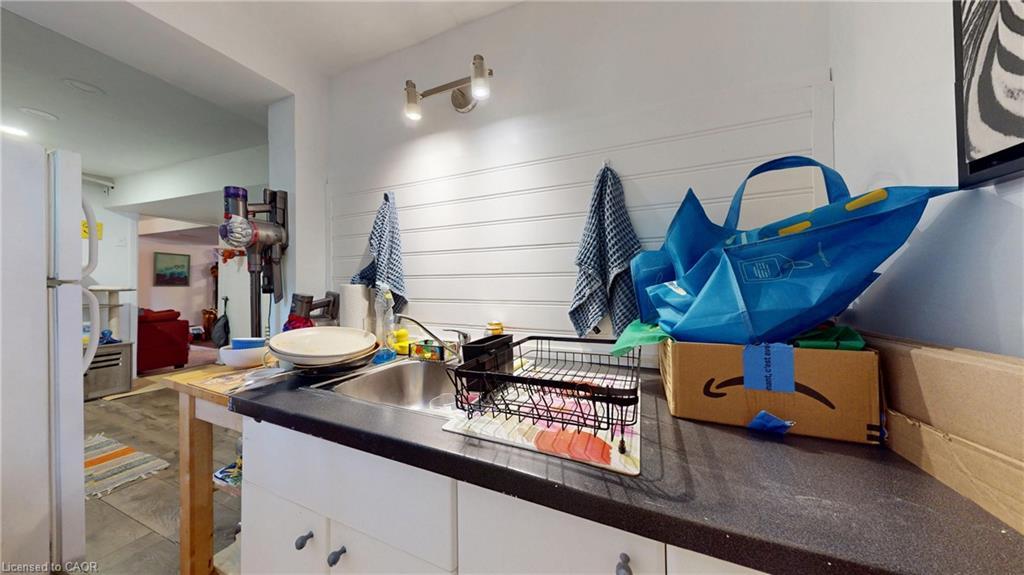 1306-08 Leighland Road, Burlington, ON - Indoor