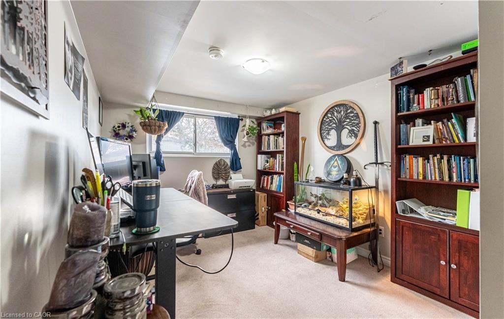 2-185 Bellingham Drive, Hamilton, ON - Indoor Photo Showing Other Room