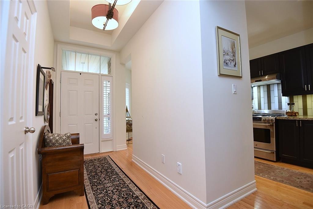 35 Riding Park Place, Dundas, ON - Indoor