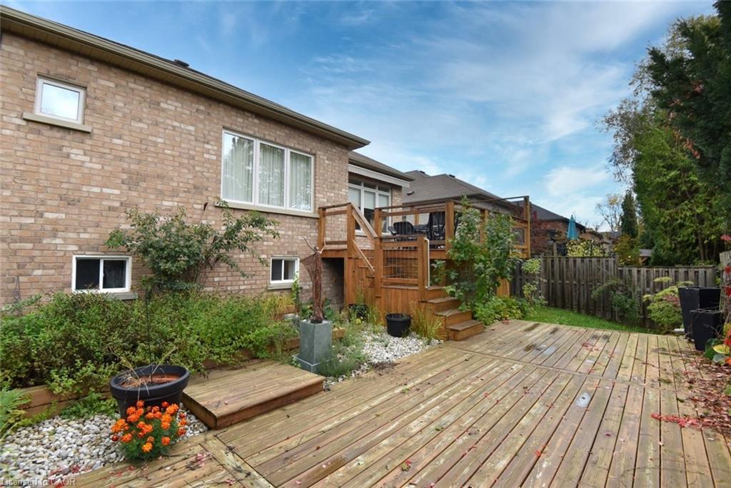35 Riding Park Place, Dundas, ON - Outdoor With Deck Patio Veranda With Exterior