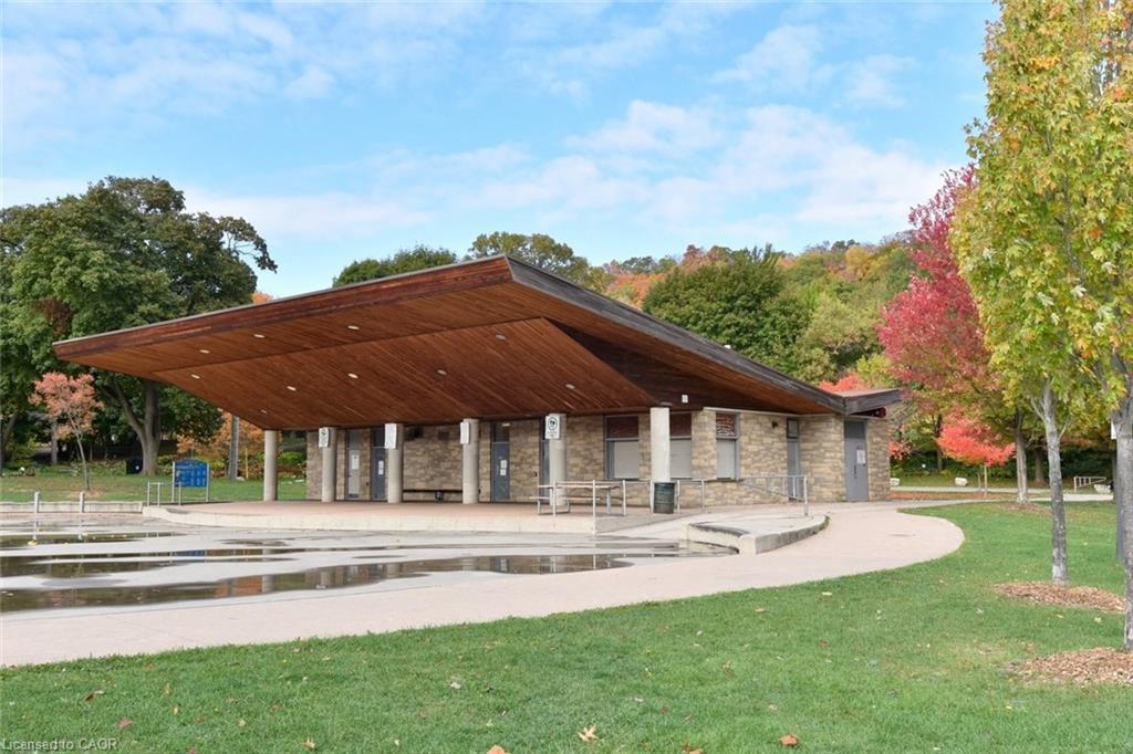 35 Riding Park Place, Dundas, ON - Outdoor With Deck Patio Veranda