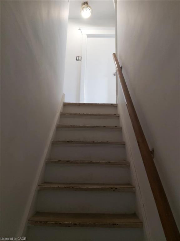 82 Cambridge Avenue, Hamilton, ON - Indoor Photo Showing Other Room