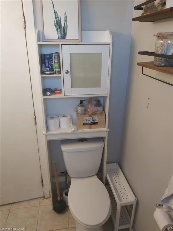 82 Cambridge Avenue, Hamilton, ON - Indoor Photo Showing Bathroom