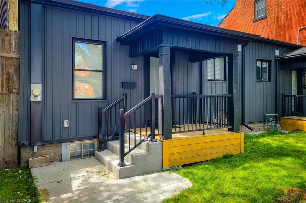 51 West Avenue N, Hamilton, ON - Outdoor