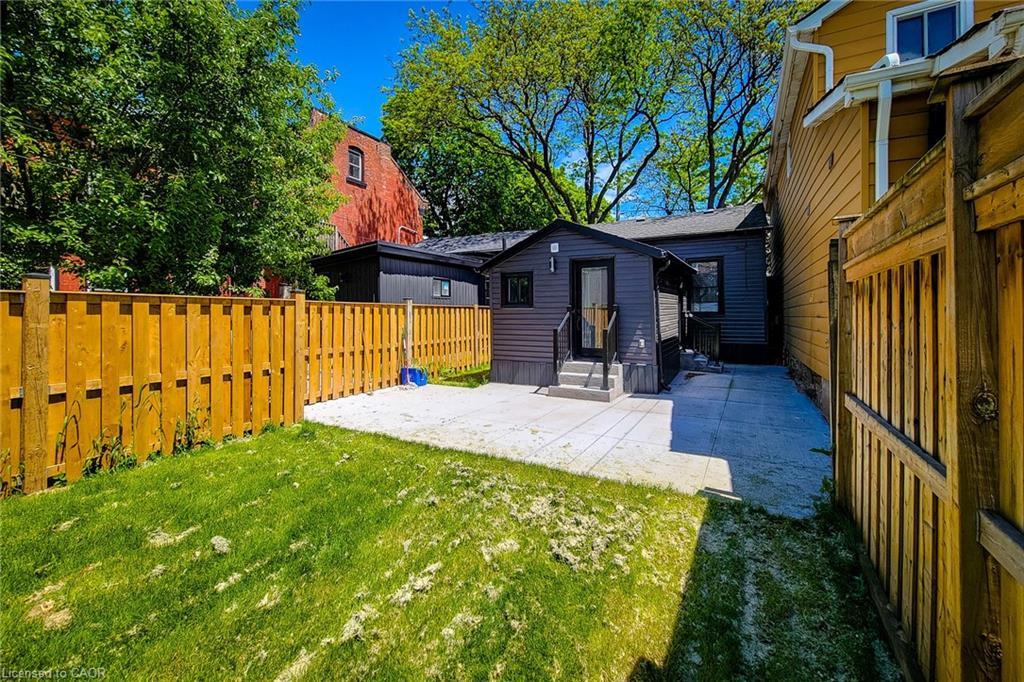 51 West Avenue N, Hamilton, ON - Outdoor