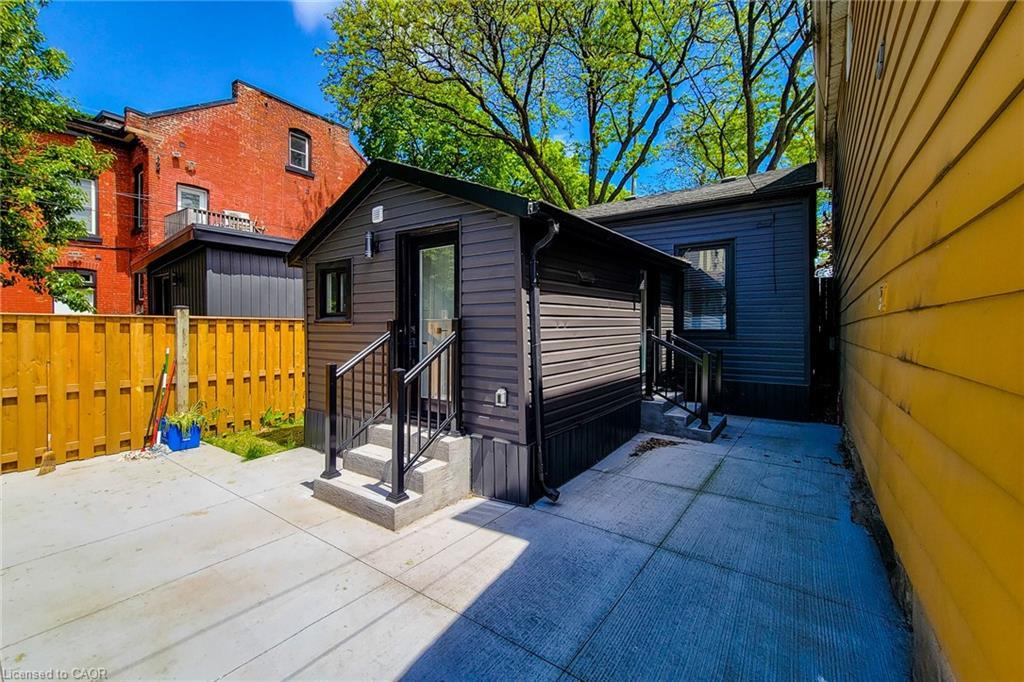 51 West Avenue N, Hamilton, ON - Outdoor With Exterior