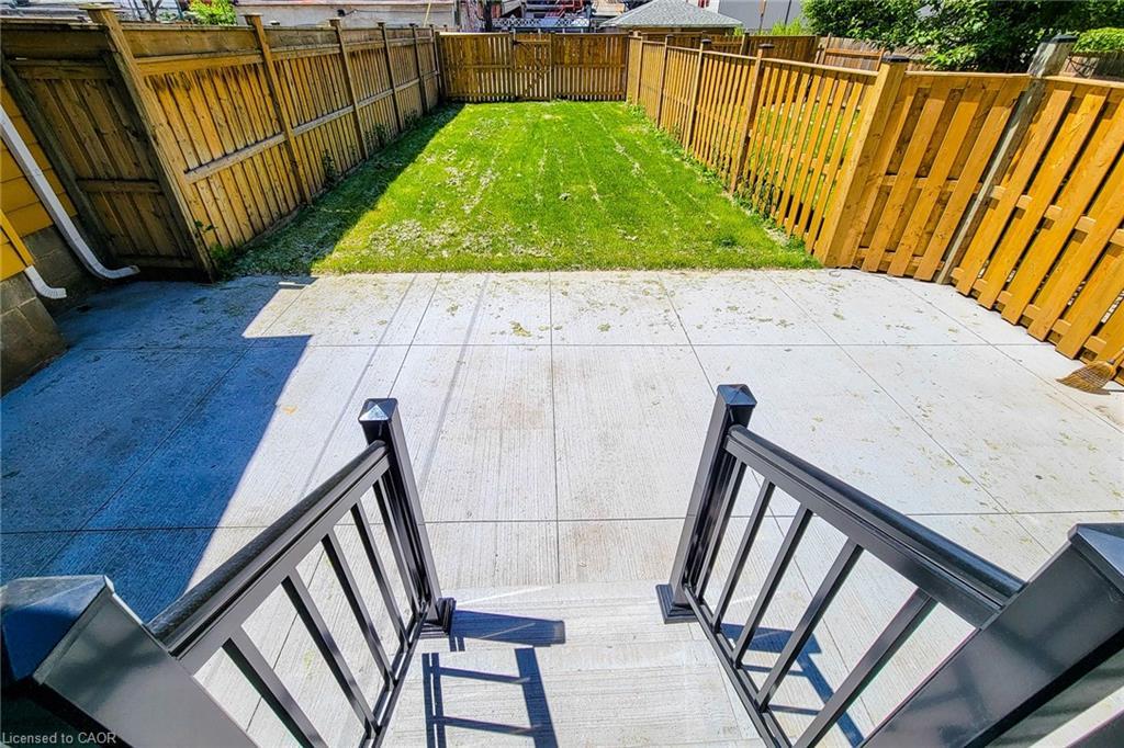 51 West Avenue N, Hamilton, ON - Outdoor