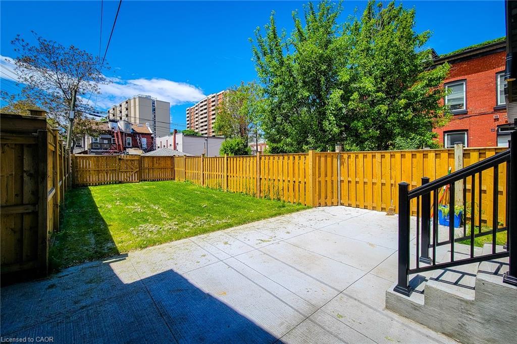 51 West Avenue N, Hamilton, ON - Outdoor