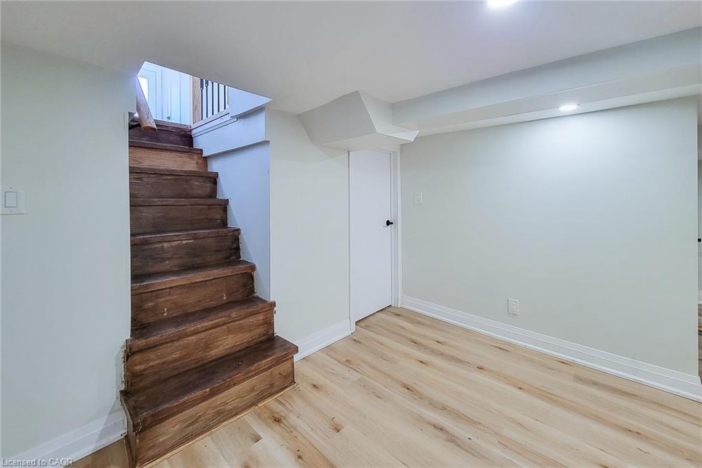 51 West Avenue N, Hamilton, ON - Indoor Photo Showing Other Room