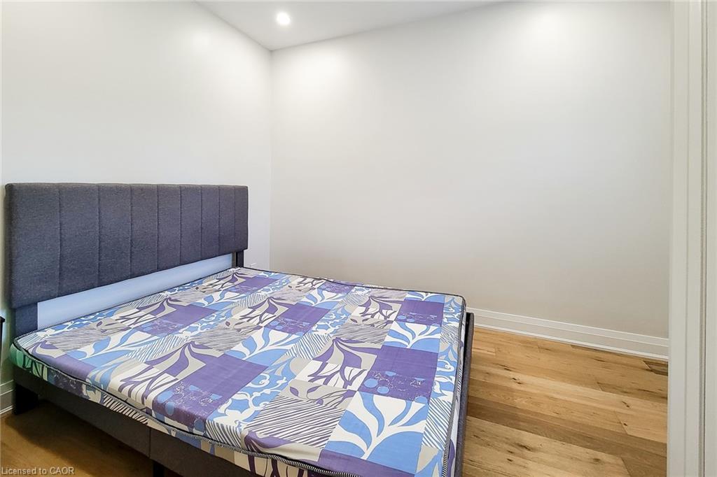 51 West Avenue N, Hamilton, ON - Indoor Photo Showing Bedroom