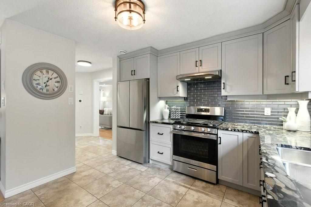 120 Spencer Drive, Elora, ON - Indoor Photo Showing Kitchen