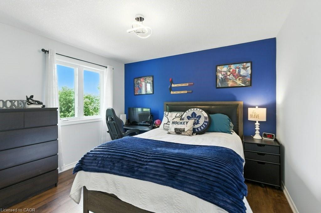 120 Spencer Drive, Elora, ON - Indoor Photo Showing Bedroom