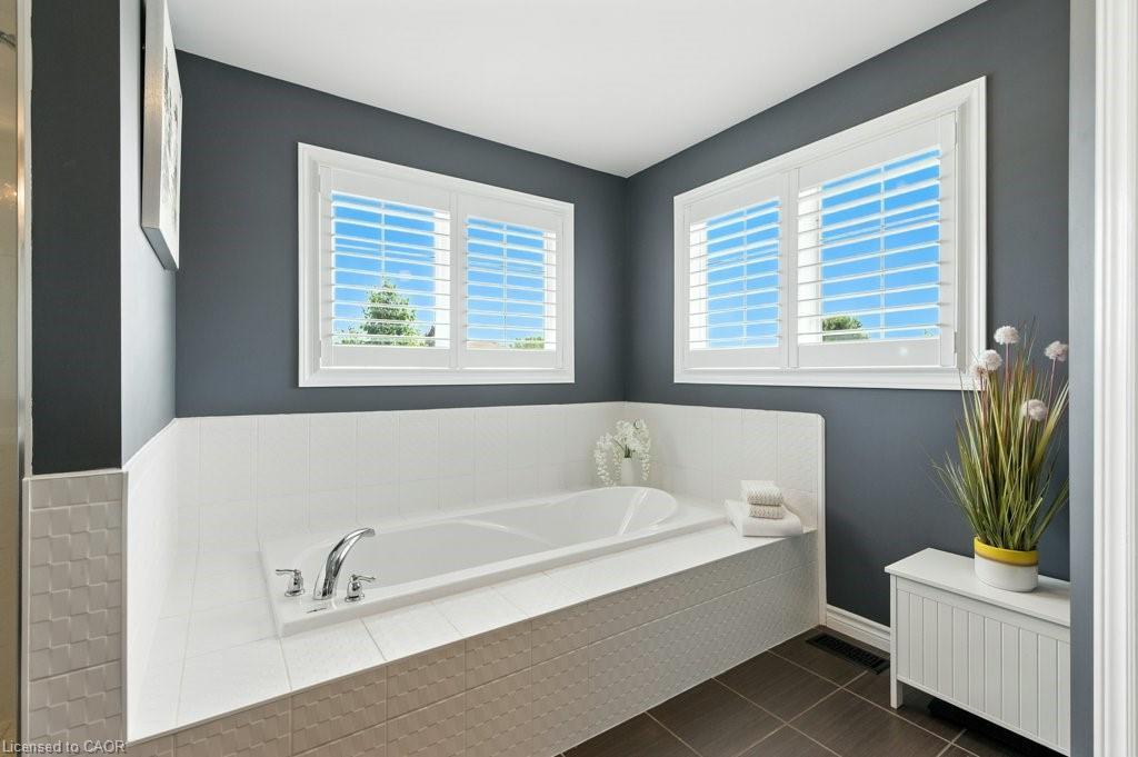 120 Spencer Drive, Elora, ON - Indoor Photo Showing Bathroom