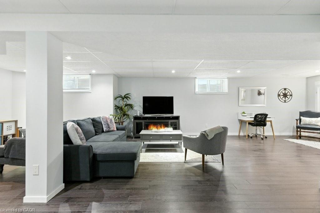 120 Spencer Drive, Elora, ON - Indoor