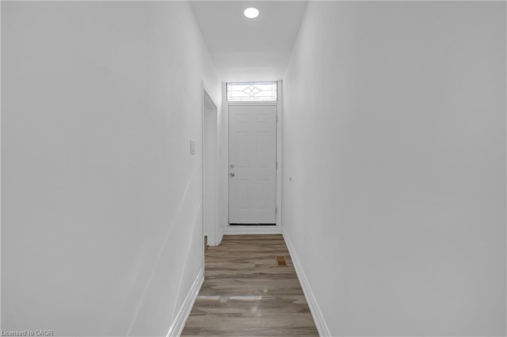 143 Ferrie Street E, Hamilton, ON - Indoor Photo Showing Other Room