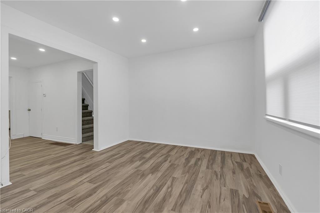 143 Ferrie Street E, Hamilton, ON - Indoor Photo Showing Other Room