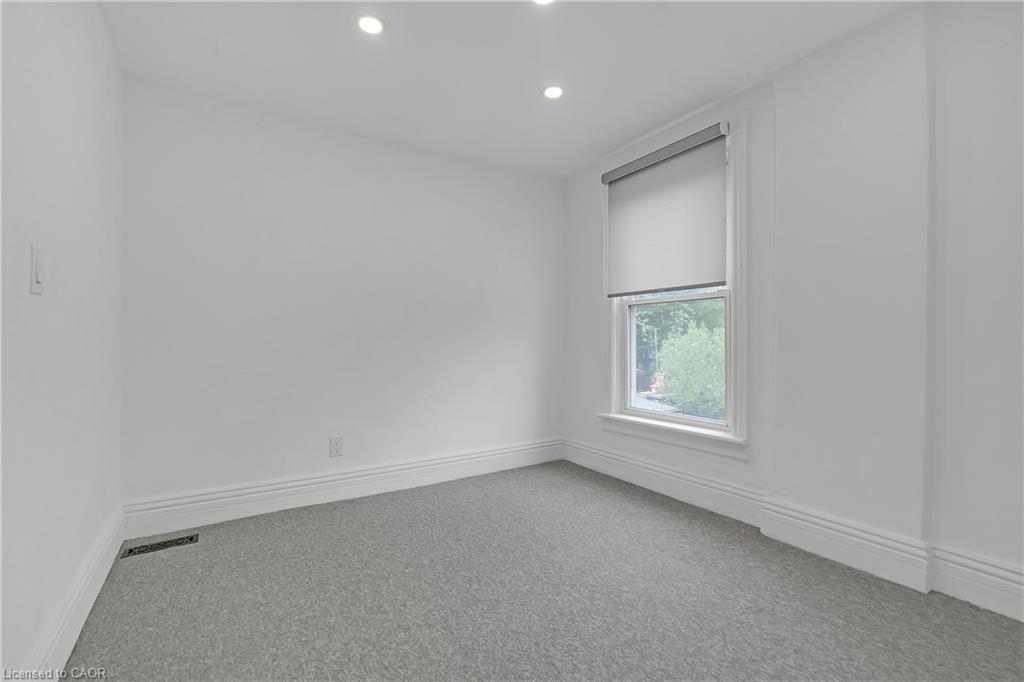 143 Ferrie Street E, Hamilton, ON - Indoor Photo Showing Other Room