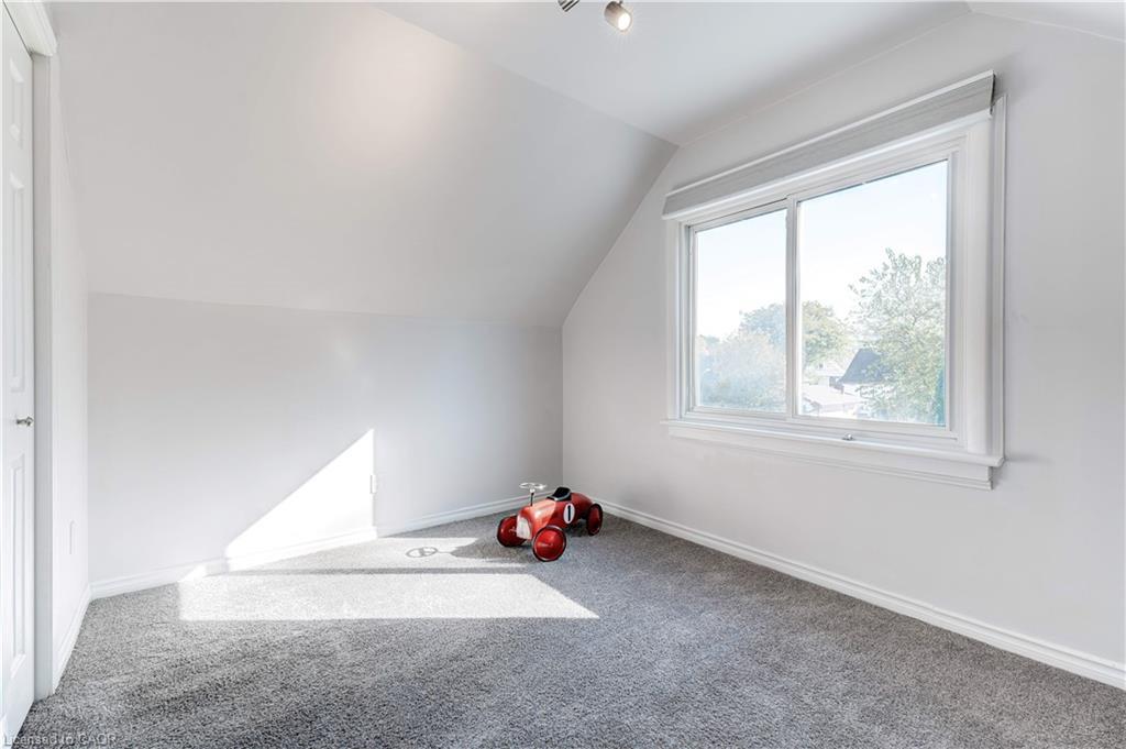 97 Knyvet Avenue, Hamilton, ON - Indoor Photo Showing Other Room