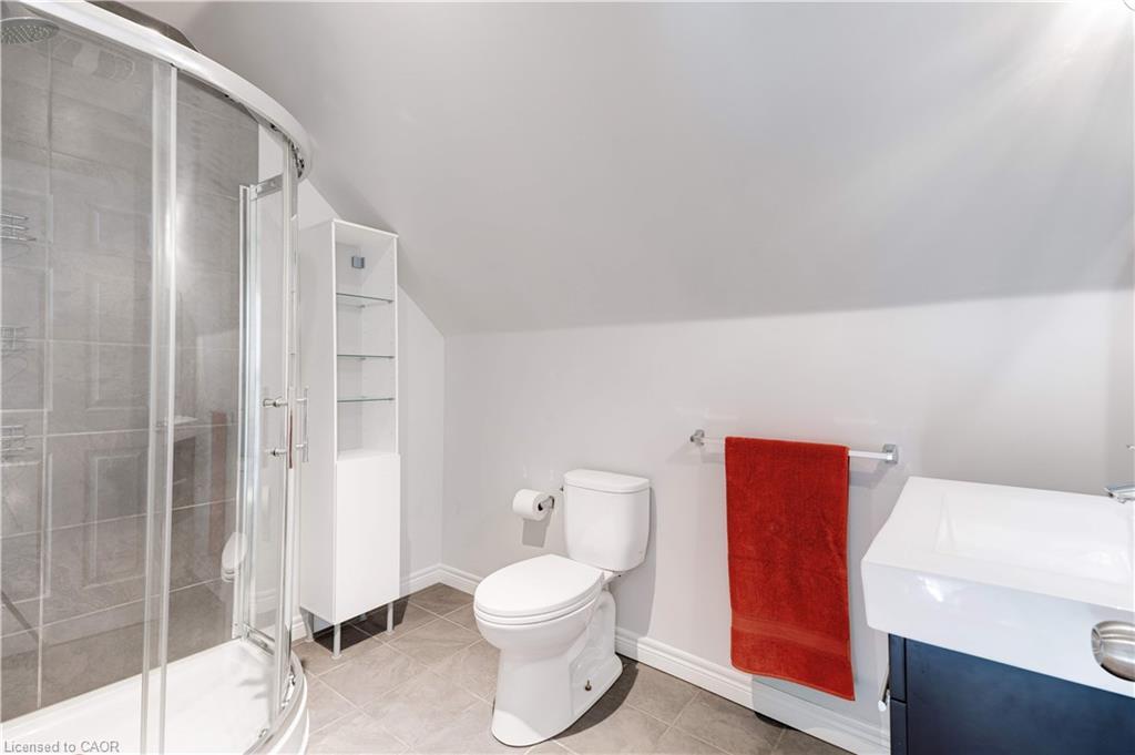 97 Knyvet Avenue, Hamilton, ON - Indoor Photo Showing Bathroom