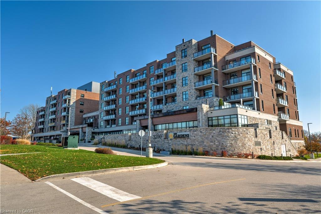106-3290 New Street, Burlington, ON - Outdoor With Balcony With Facade