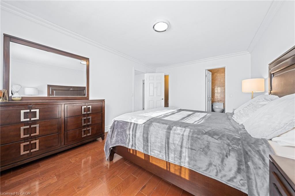 46 Novoco Drive, Hamilton, ON - Indoor Photo Showing Bedroom