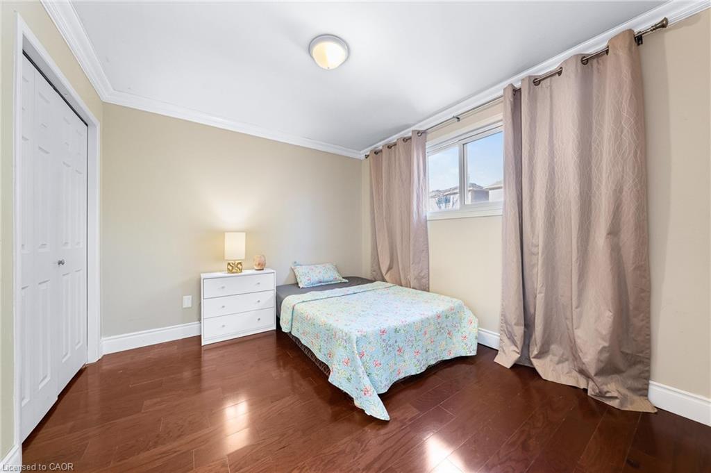 46 Novoco Drive, Hamilton, ON - Indoor Photo Showing Bedroom