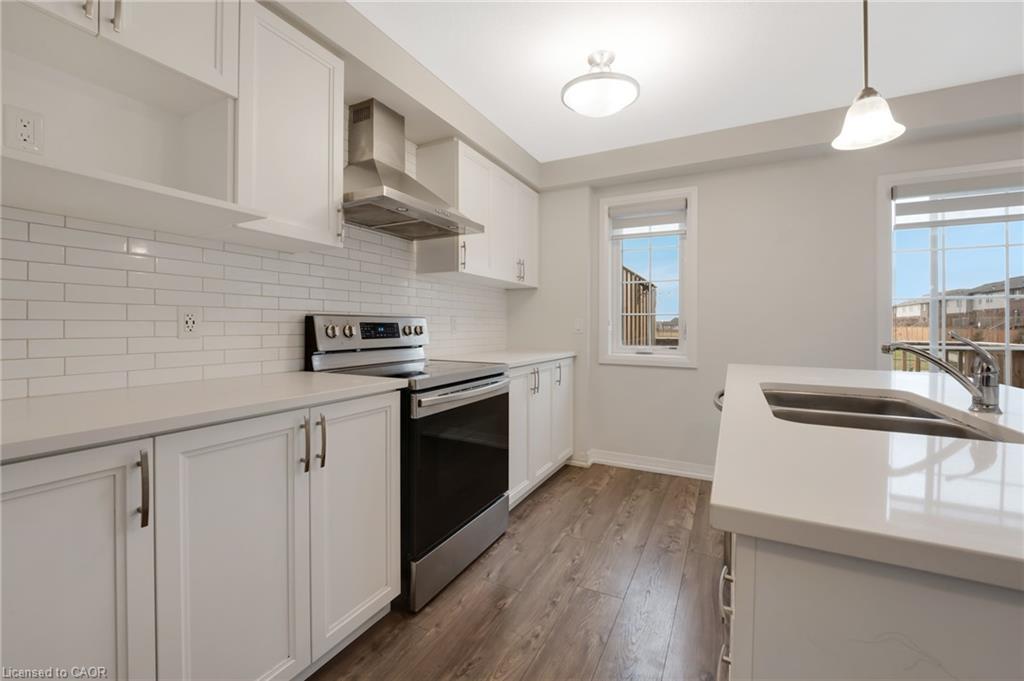 110 Ian Ormston Drive, Kitchener, ON - Indoor Photo Showing Kitchen With Double Sink