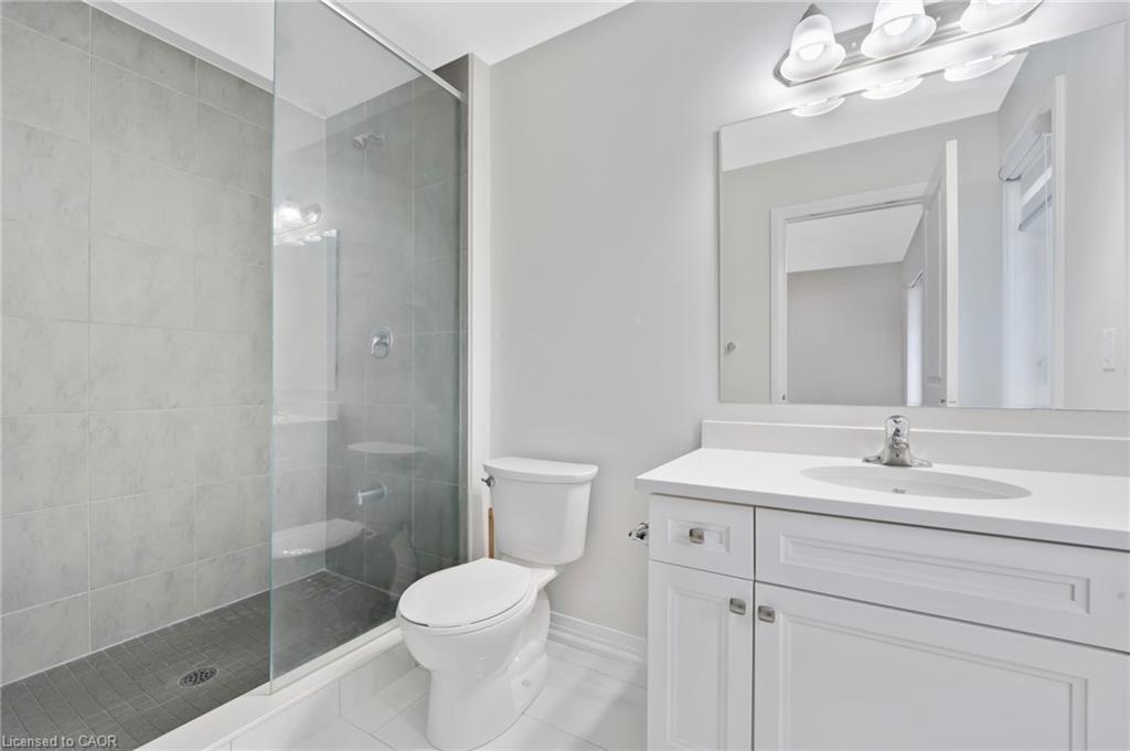 110 Ian Ormston Drive, Kitchener, ON - Indoor Photo Showing Bathroom
