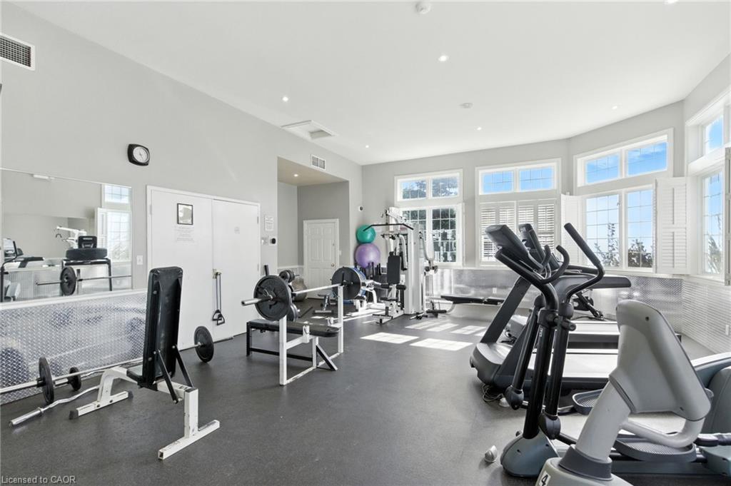 305-1490 Bishops Gate, Oakville, ON - Indoor Photo Showing Gym Room