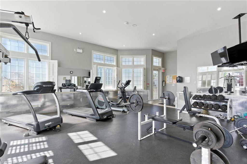 305-1490 Bishops Gate, Oakville, ON - Indoor Photo Showing Gym Room