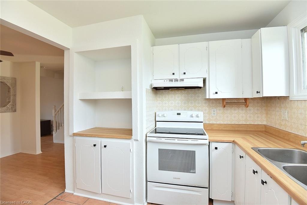 30A-1564 Garth Street, Hamilton, ON - Indoor Photo Showing Kitchen With Double Sink